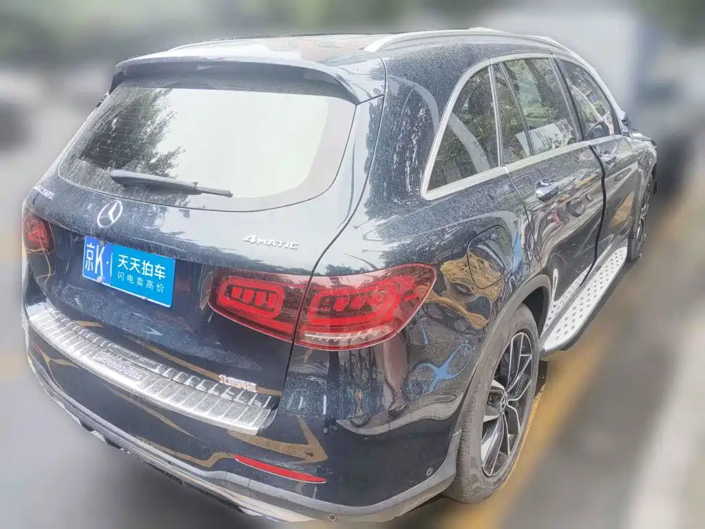 Фото 2 - Mercedes-Benz GLC