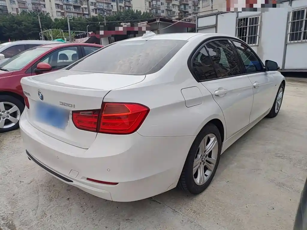 Photo 7 - BMW 3 Series