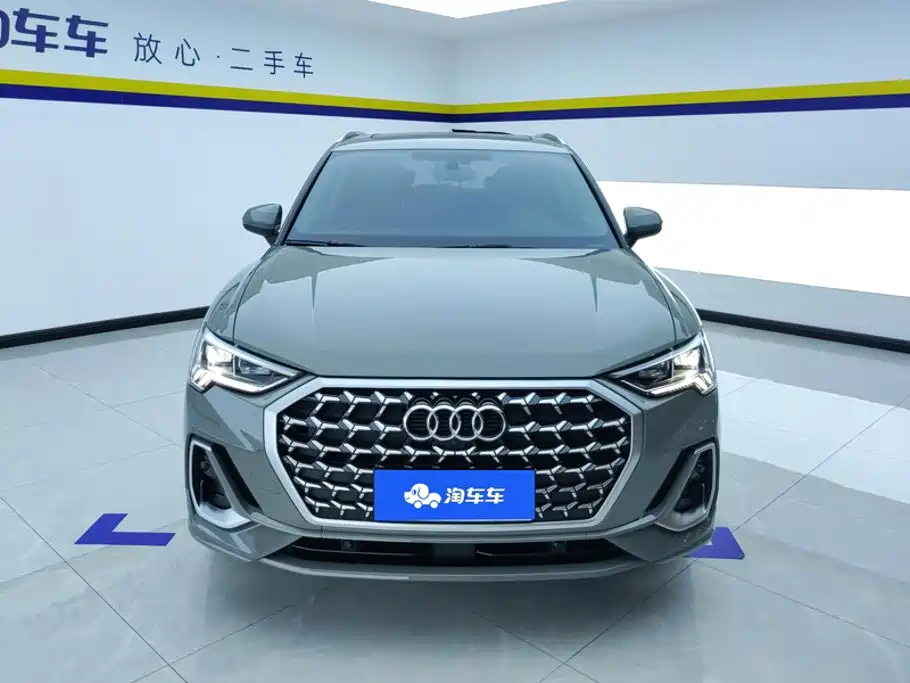 Audi Q3 2025 2024 35 TFSI Fashion Sport