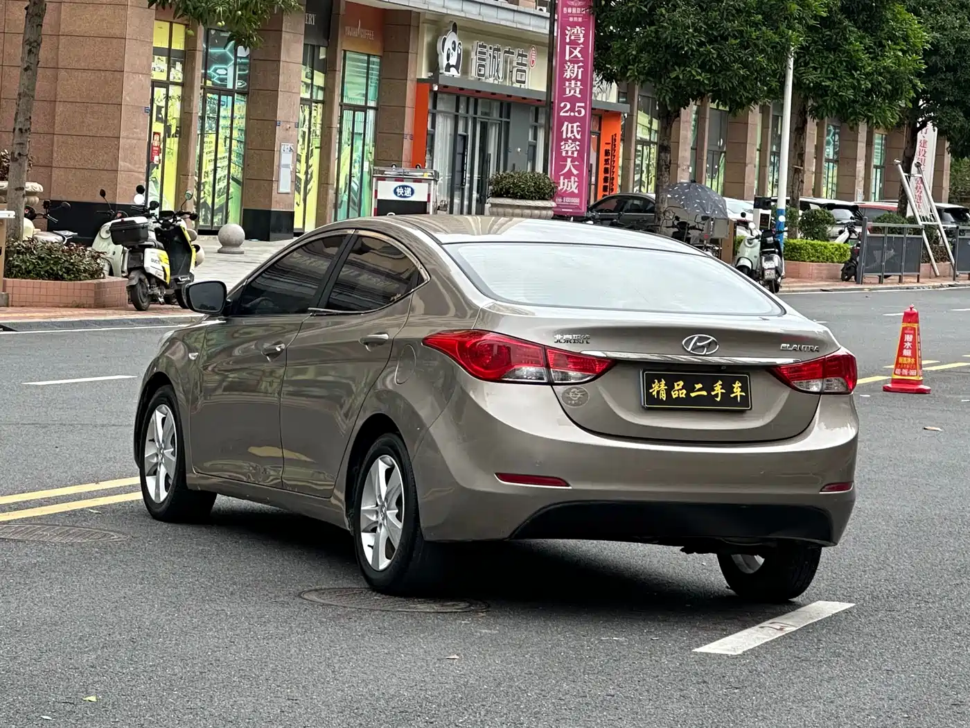 Hyundai Langdong 2013 1.6L Automatic Leading фото 6