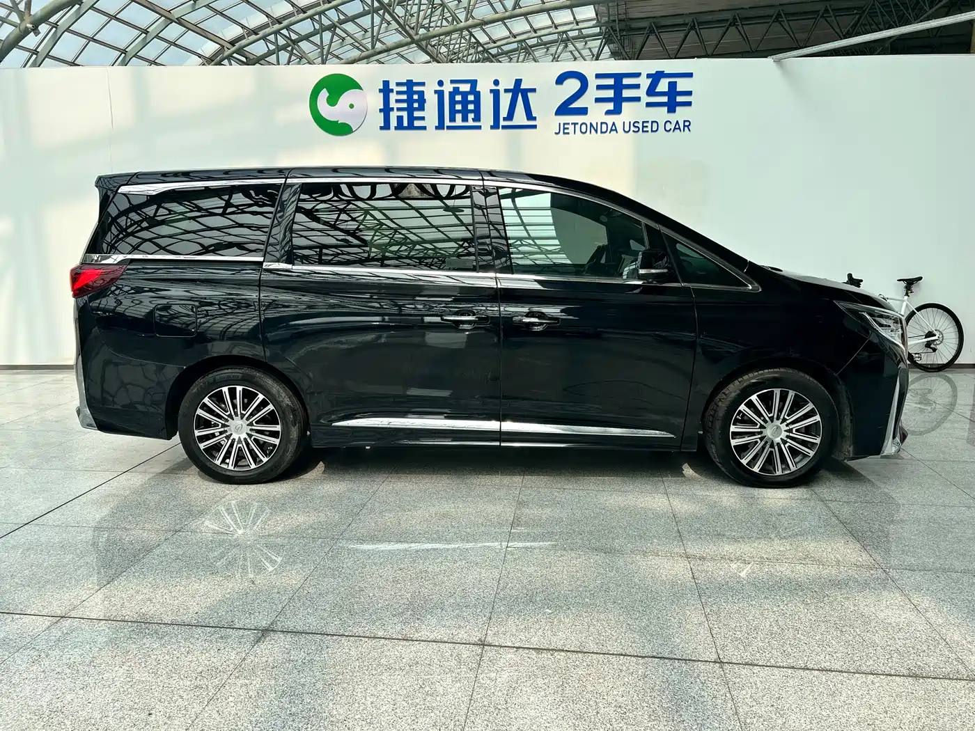 GAC TRUMPCHI M8