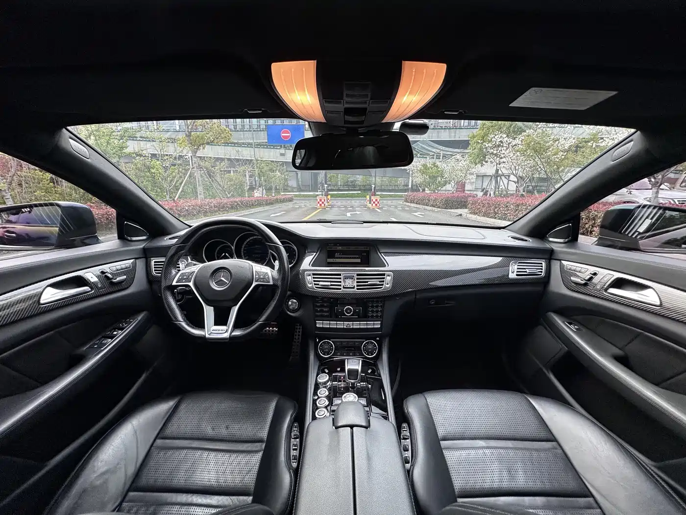 Mercedes-Benz CLS AMG 2012 AMG CLS 63 фото 17
