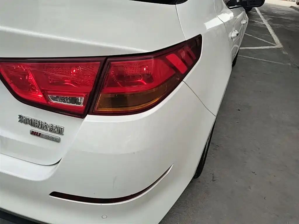 Kia K5 2015 2.0L Automatic GLS фото 24