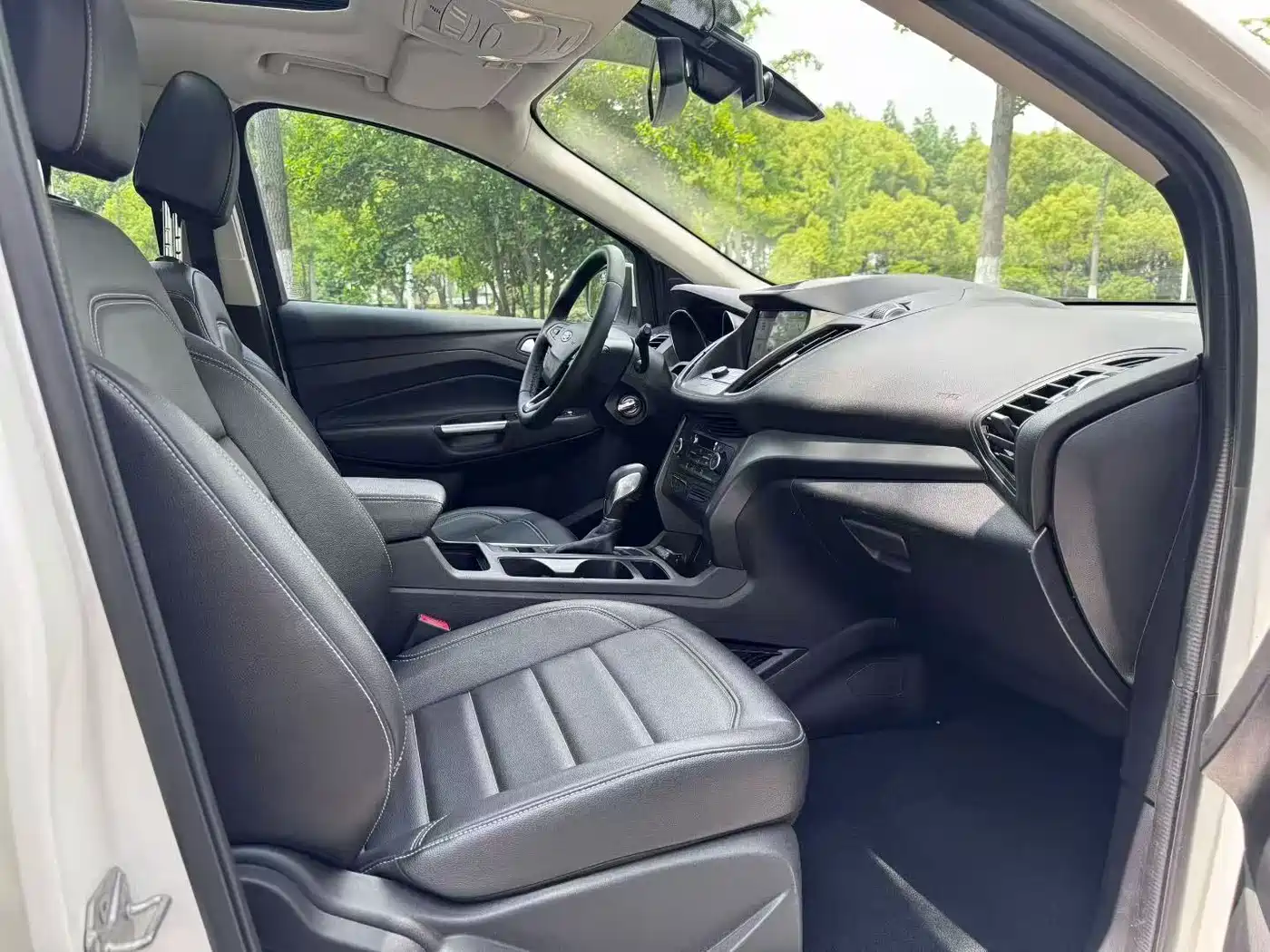 Ford Kuga 2019 2019 EcoBoost 180 FWD Titanium Edition China V