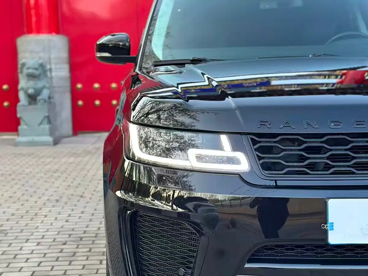 Land Rover Range Rover Sport 2014 3.0 SC V6 HSE фото 4