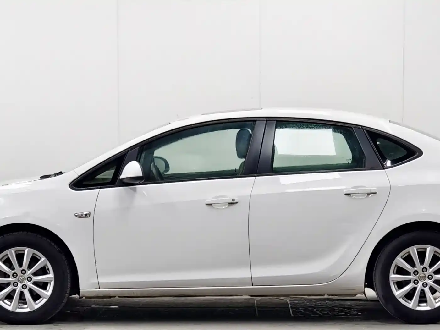 Buick Excelle 2013 Model GT 1.6L Manual Comfort фото 7