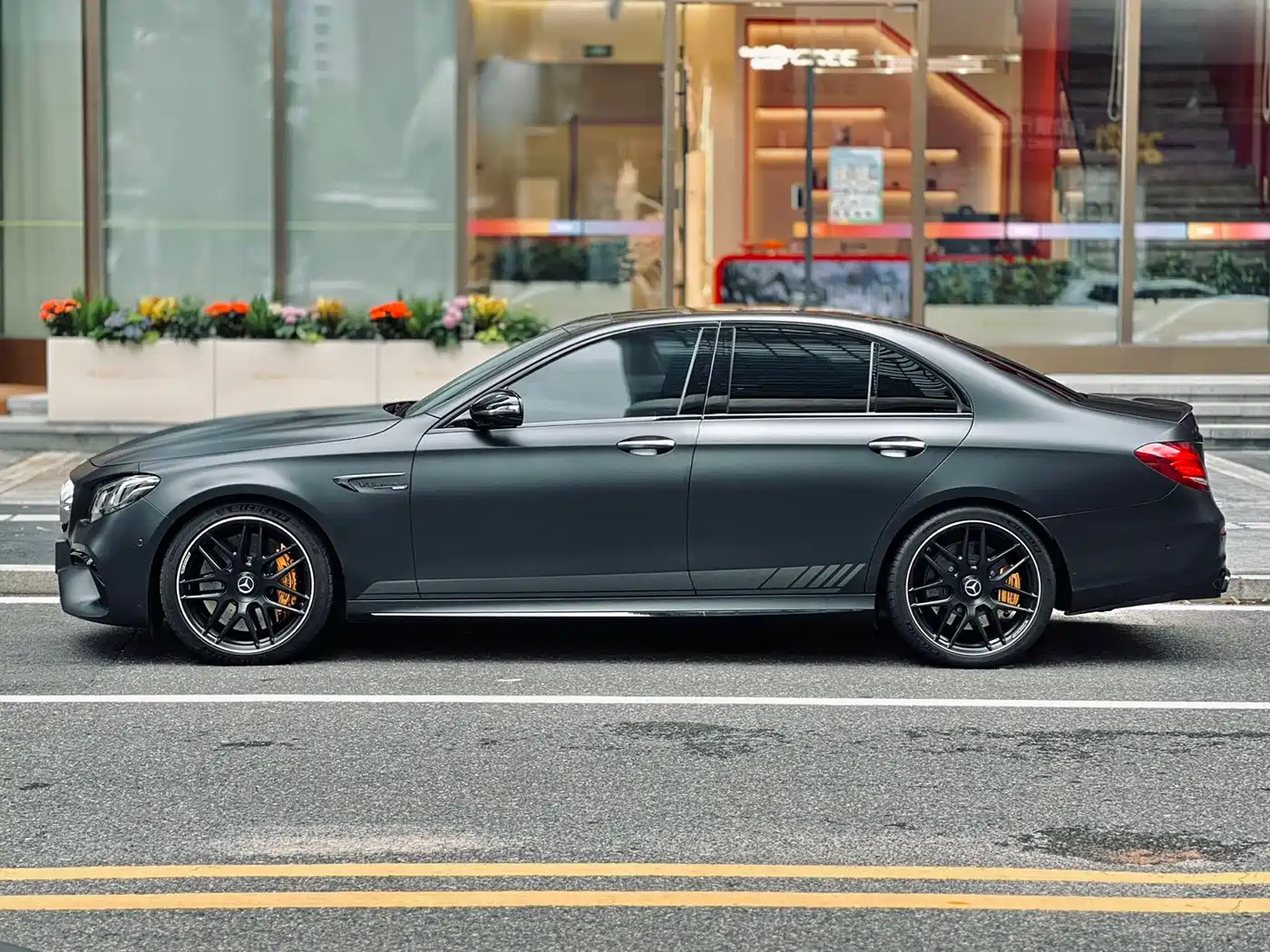 Mercedes-Benz E-Class AMG 2018 AMG E 63 S 4MATIC+ Special Edition фото 2