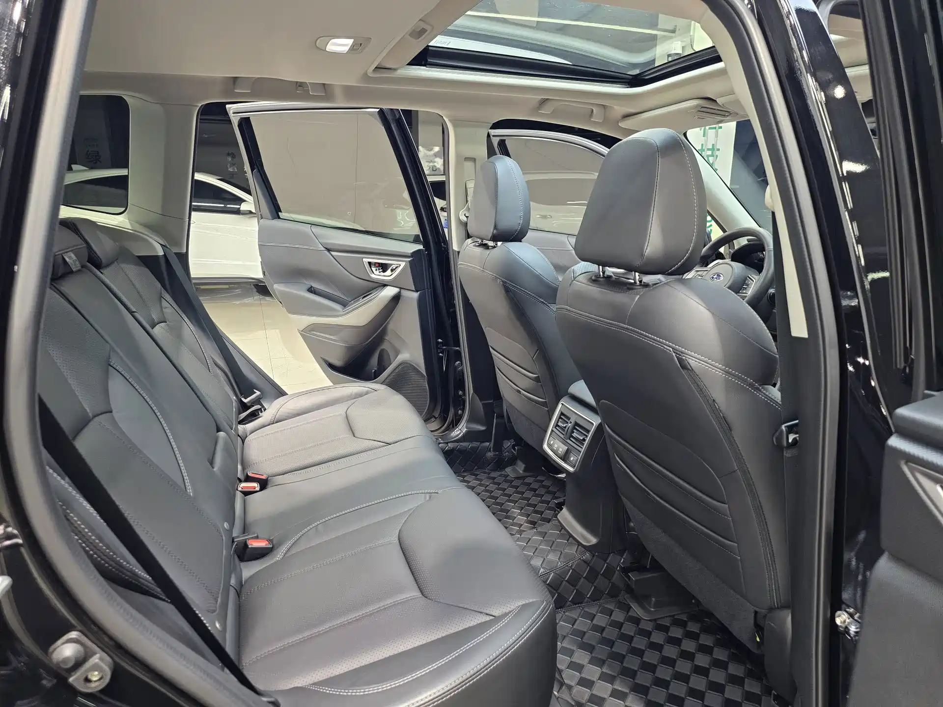 Фото 22 - Subaru Forester