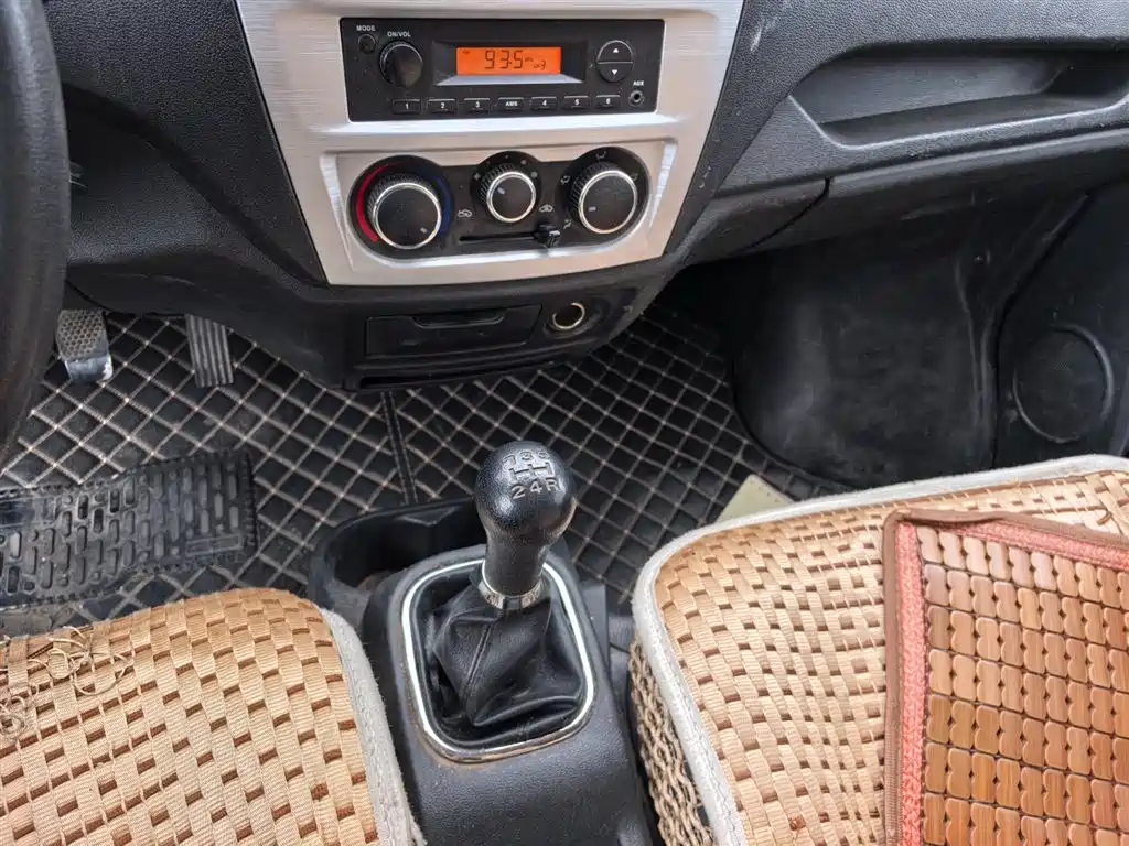 CHANGAN CHANGAN RUIXING M60