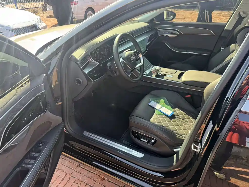 Audi A8 2026 2024 Model A8L 50 TFSI quattro Premium Selection