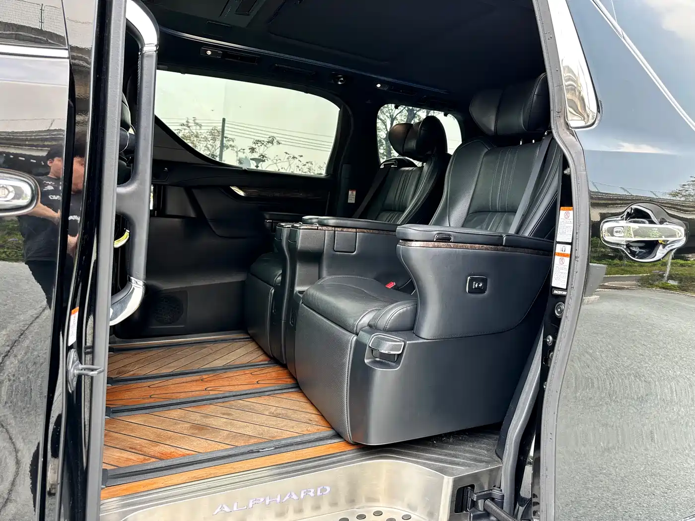 Toyota Alphard 2018 Facelift 3.5L Premium Edition фото 12