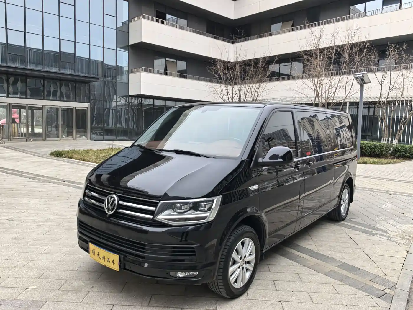Volkswagen Caravelle 2017 2.0TSI 4WD Luxury 8-Seater