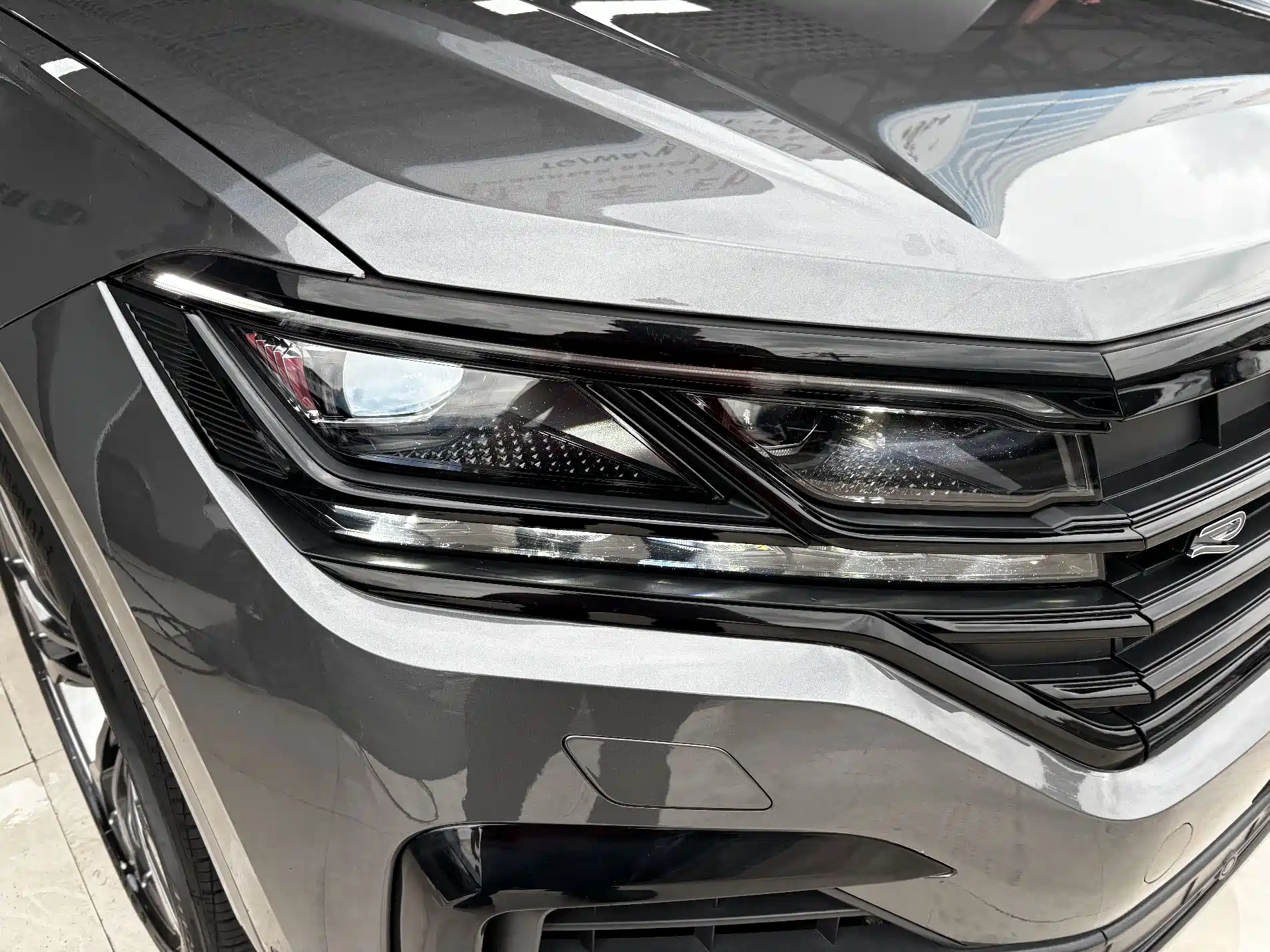 Фото 7 - Volkswagen Touareg