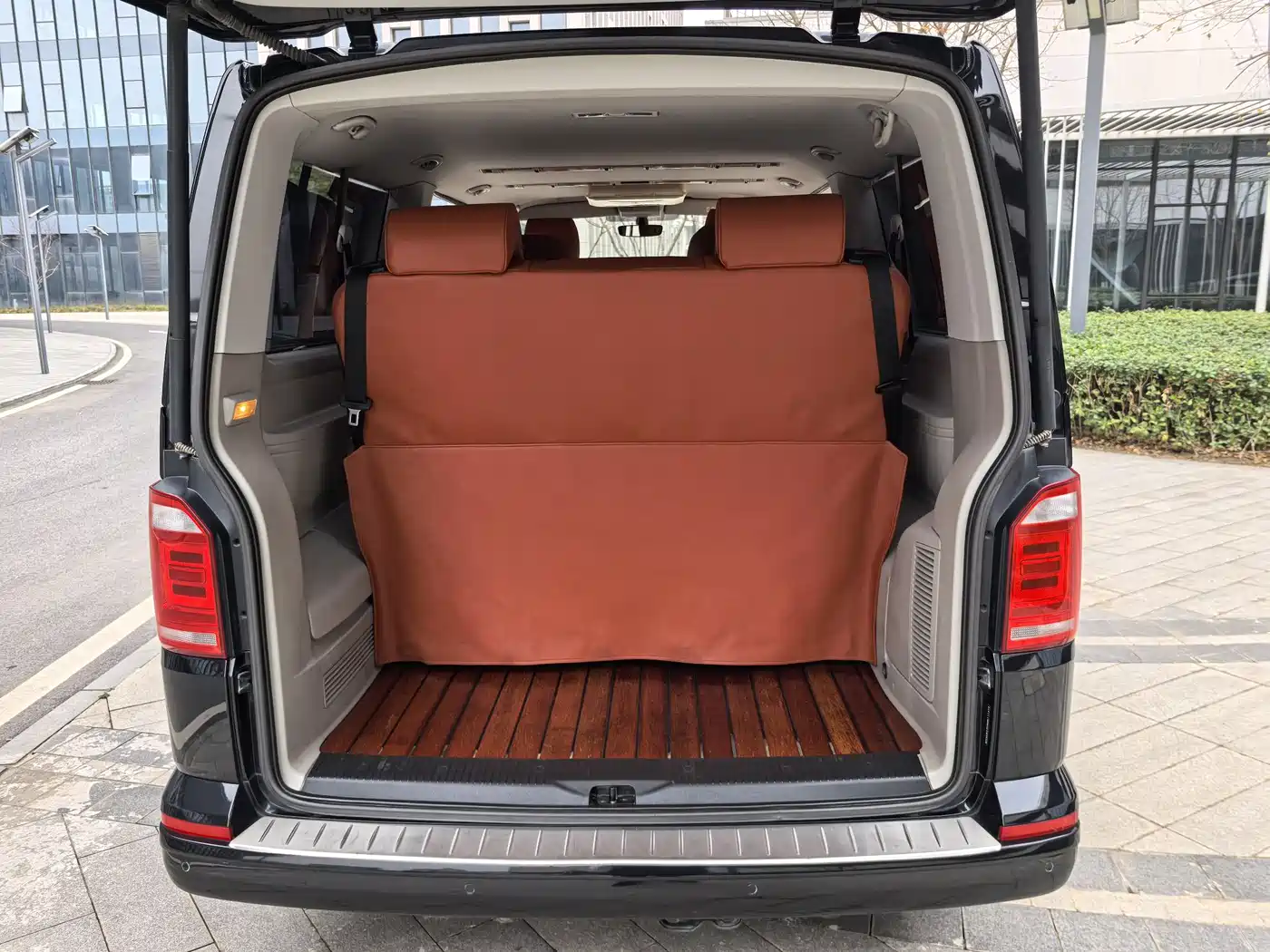 Volkswagen Caravelle 2017 2.0TSI 4WD Luxury 8-Seater фото 26
