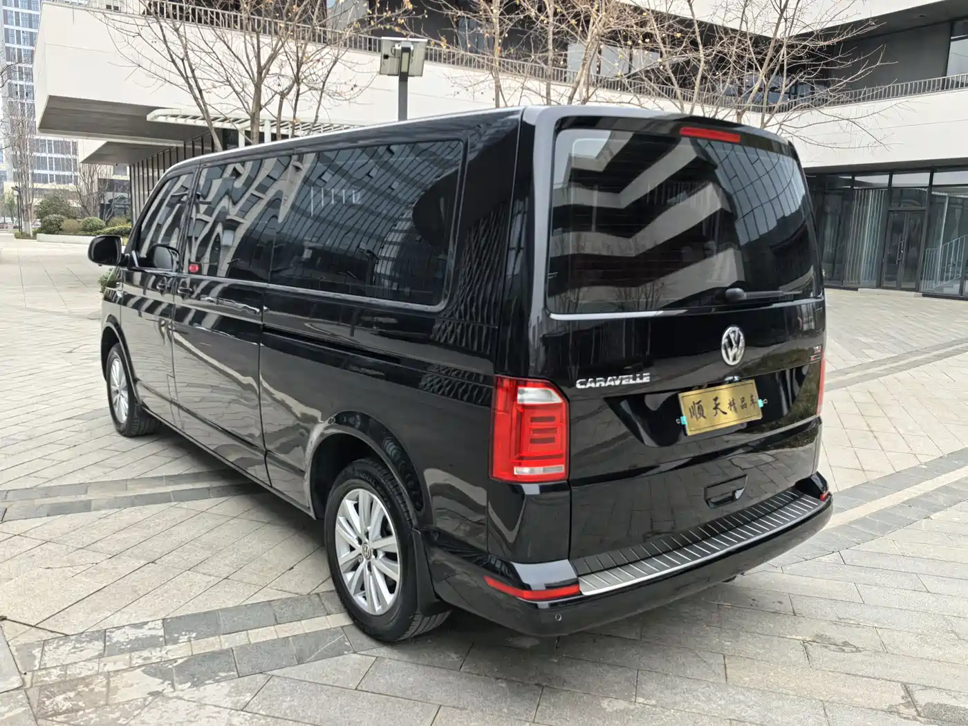 Volkswagen Caravelle 2017 2.0TSI 4WD Luxury 8-Seater фото 7