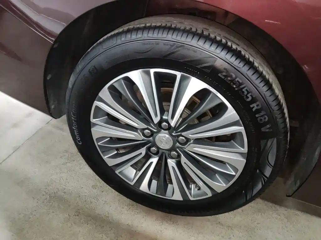 Фото 20 - Buick GL8