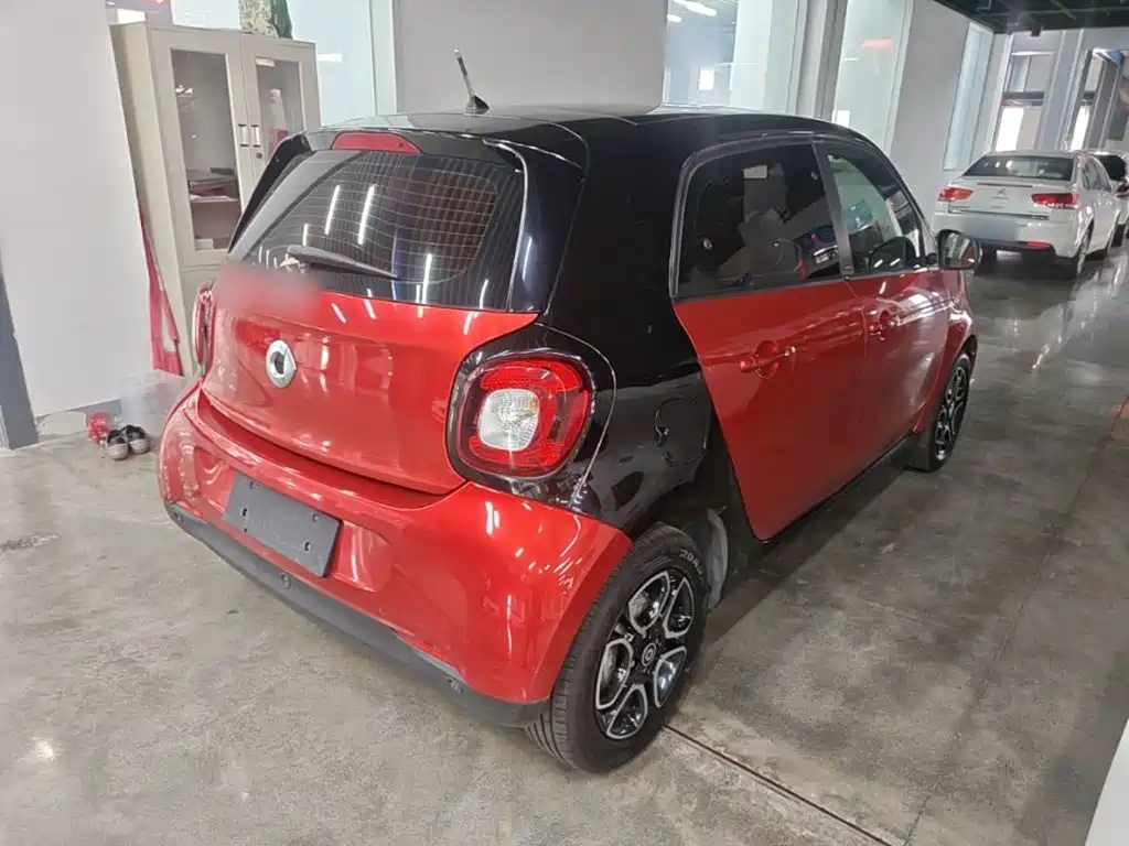 smart forfour 2018 2018 0.9T 66kW Pioneer Edition