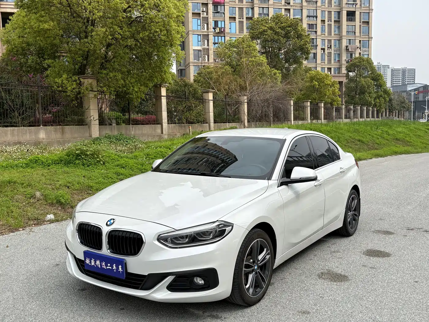 BMW 1 Series 2019 118i Fashion Edition