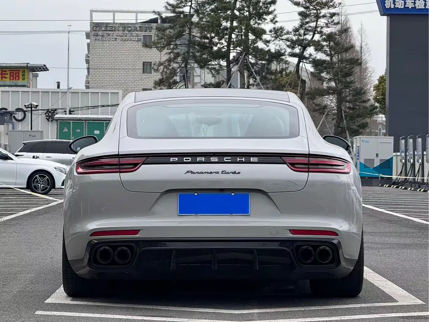 Porsche Panamera 2017 Panamera 3.0T фото 9