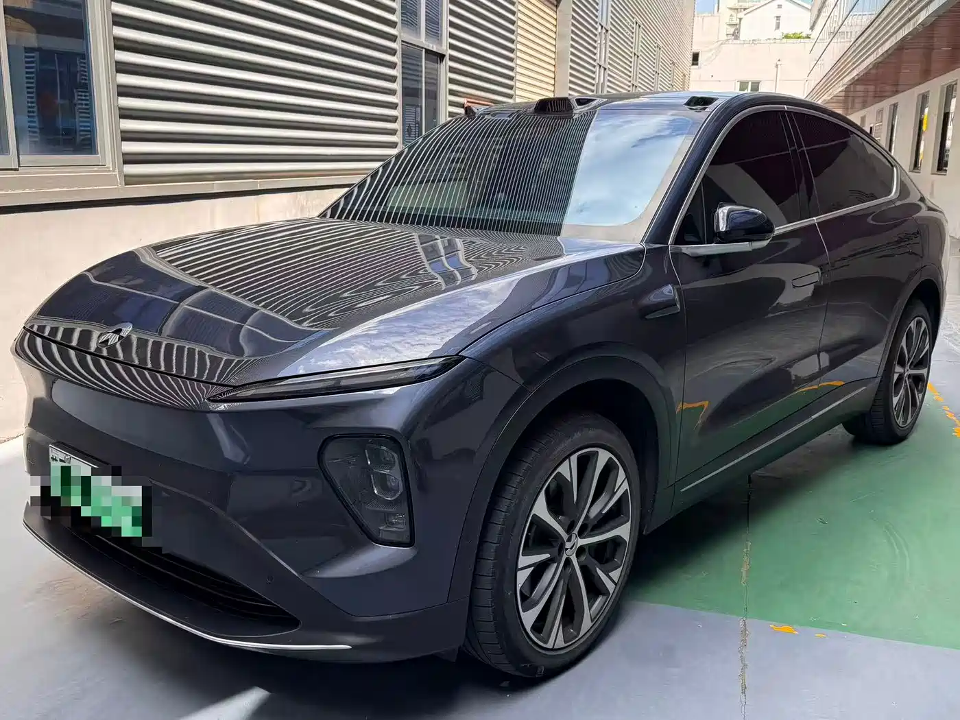 Фото 2 - NIO EC7