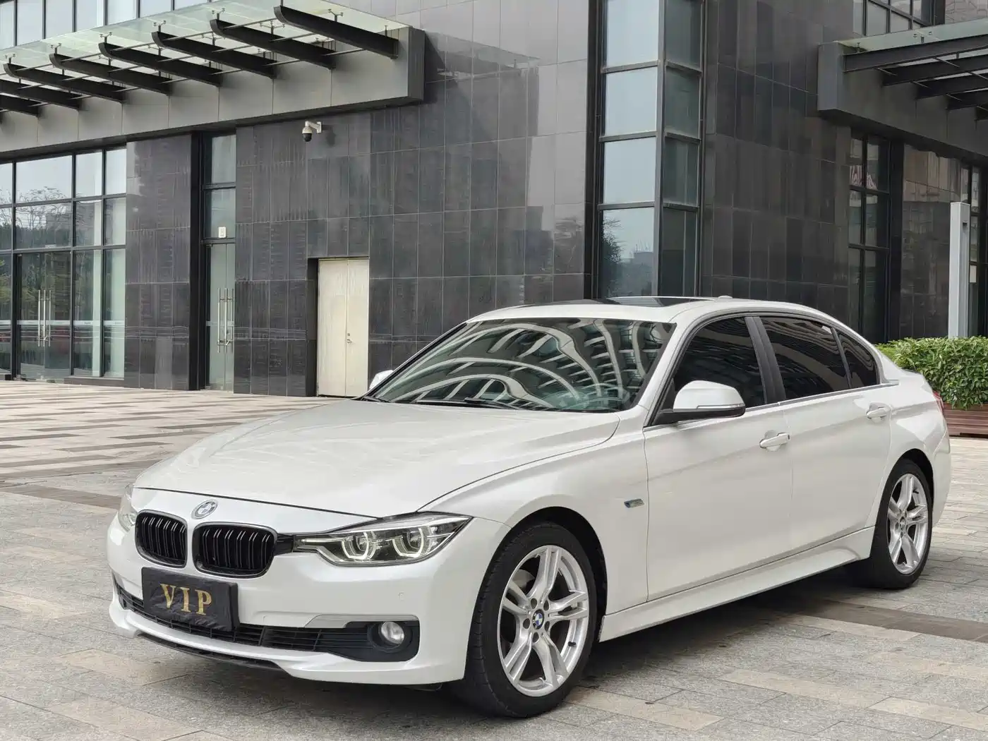 BMW 3 Series 2018 320Li Fashion Style
