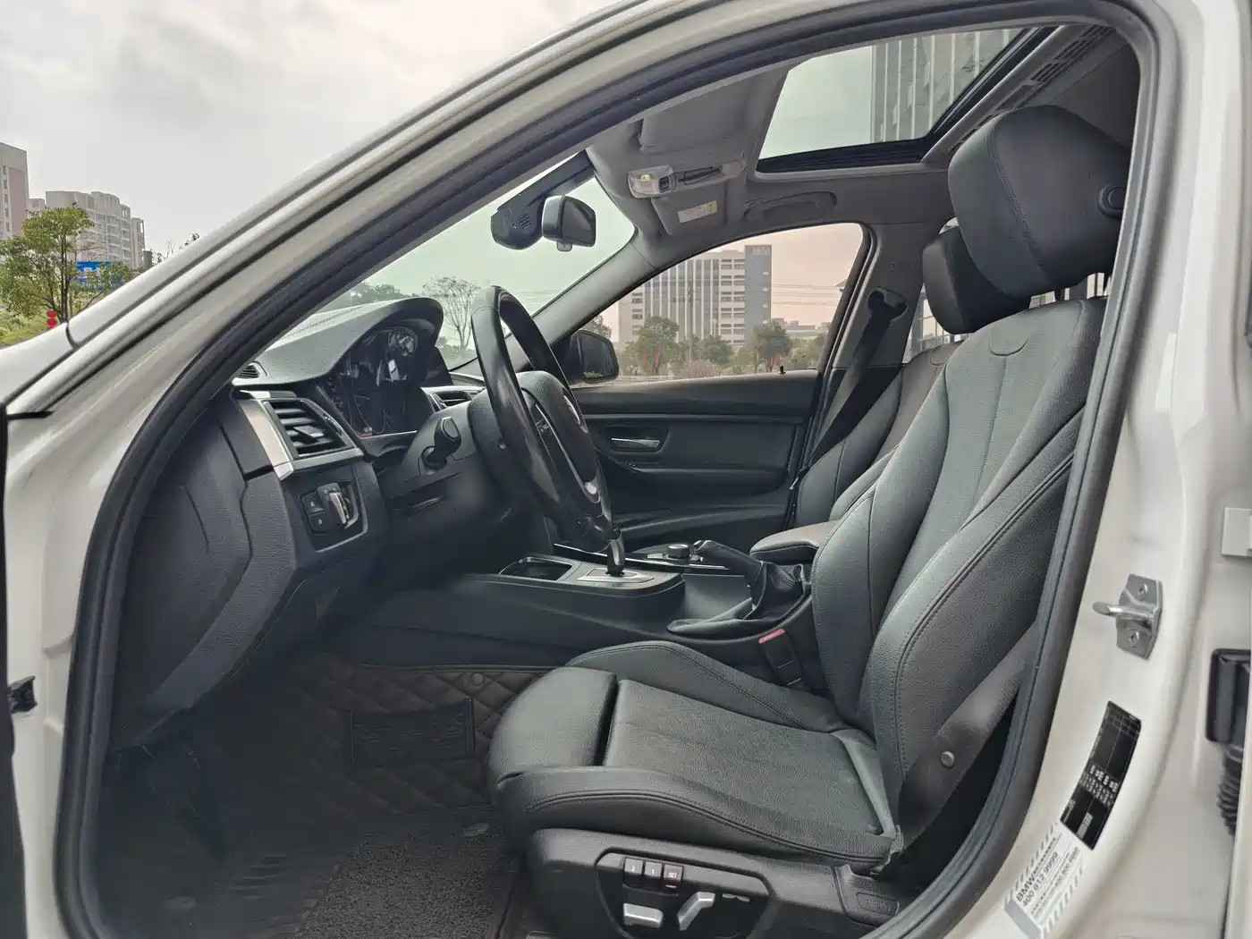 BMW 3 Series 2018 320Li Fashion Style фото 5