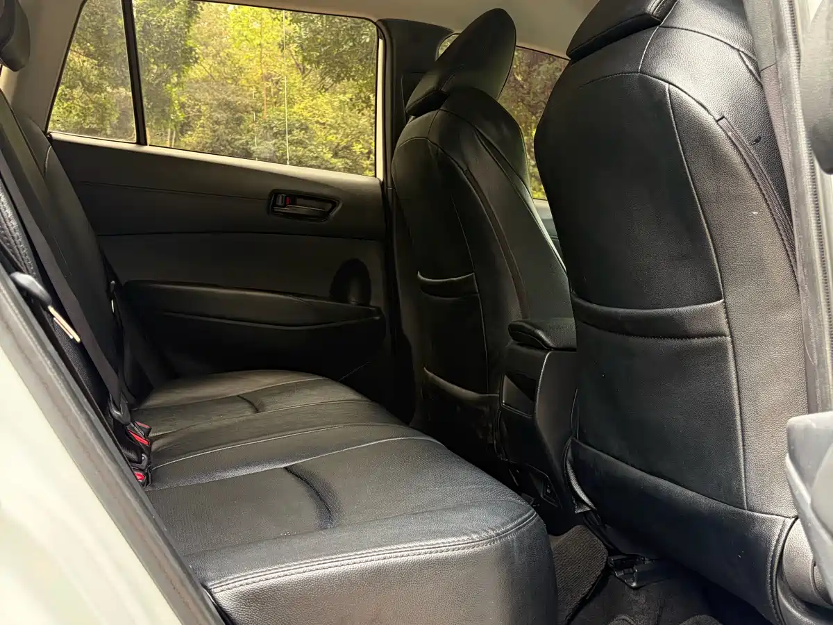 Toyota Frontlander 2023 2.0L CVT Elite Edition фото 11