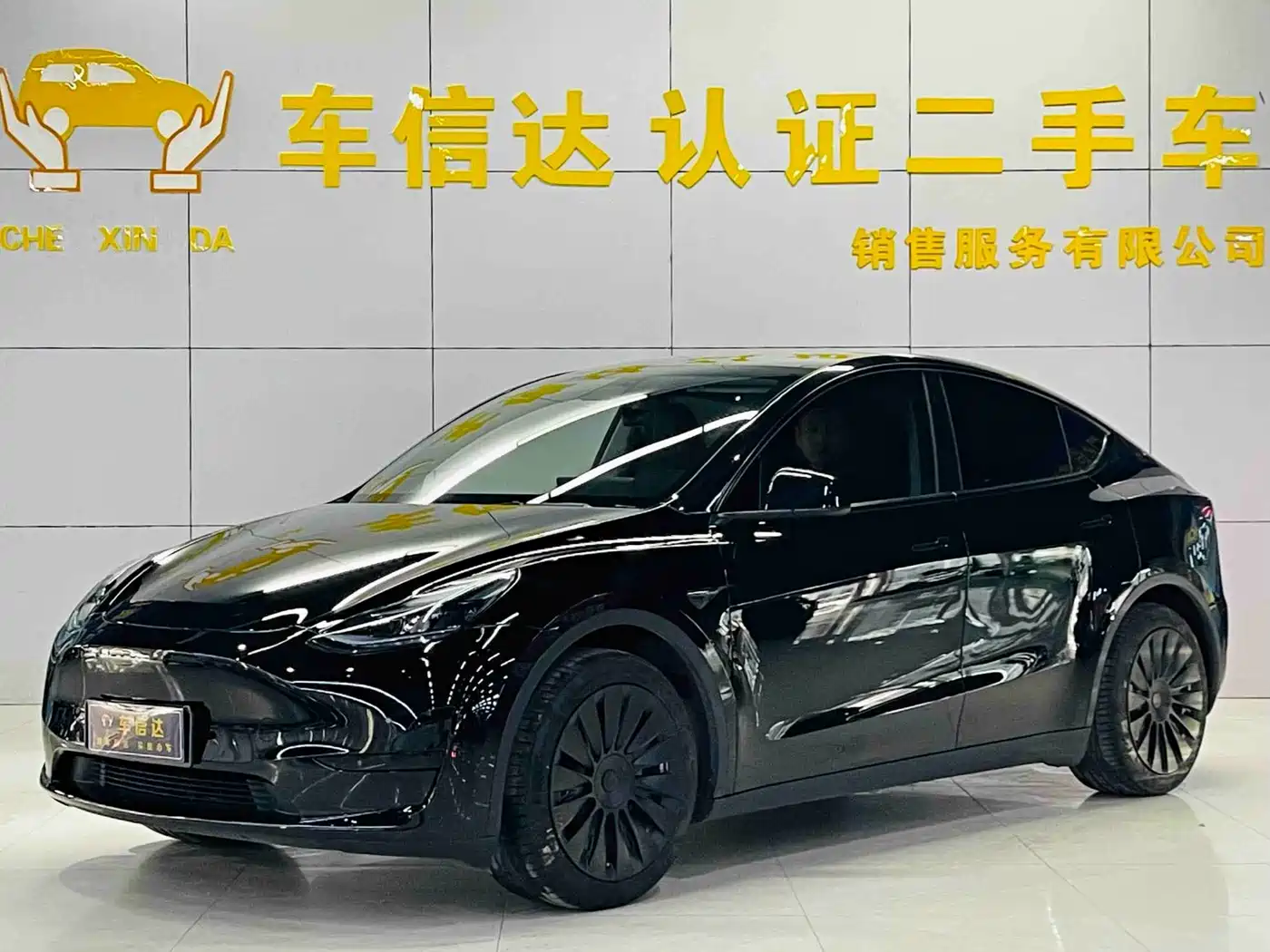 Tesla Model Y 2023