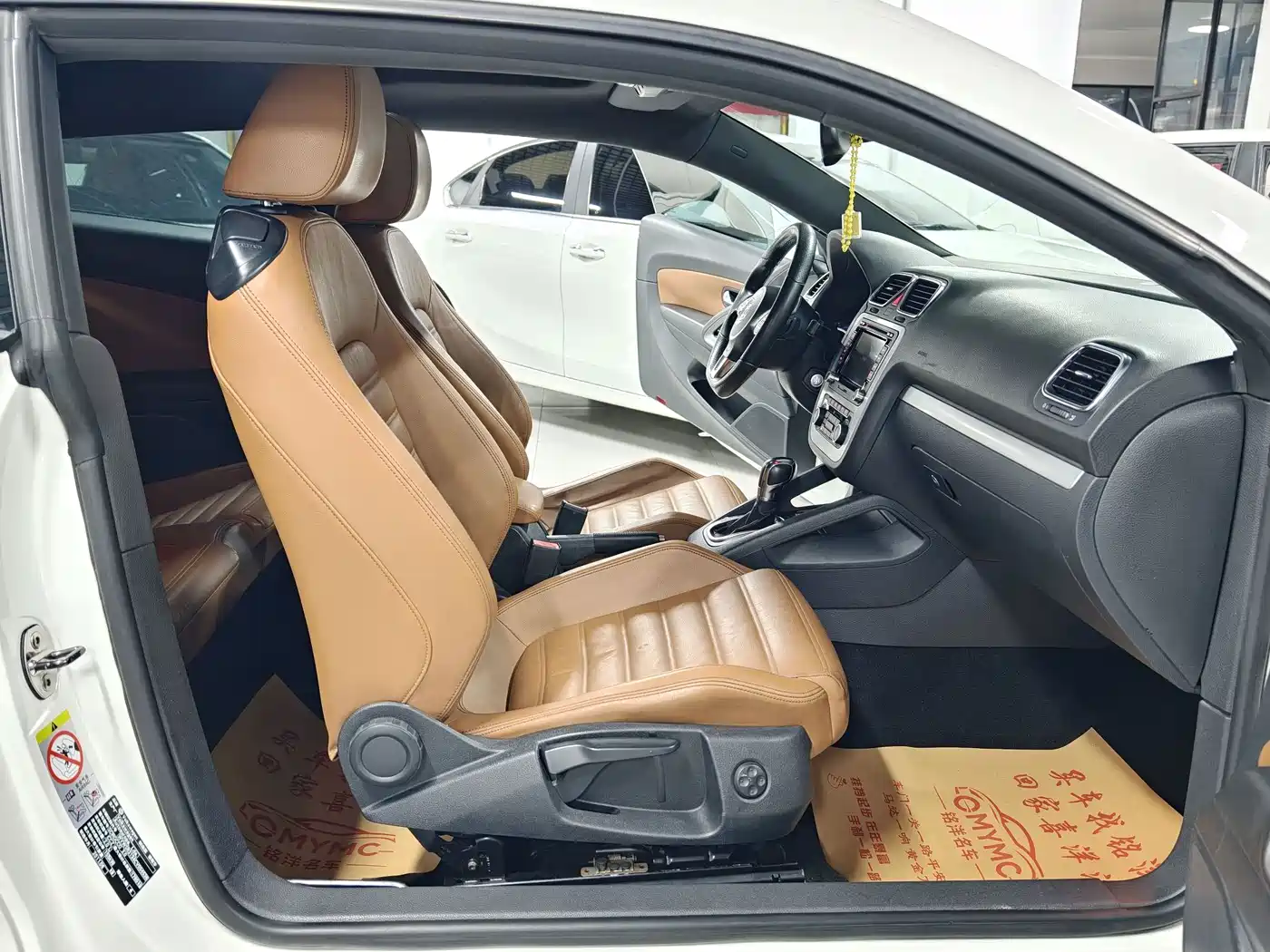 Volkswagen Scirocco 2012 2011 2.0TSI Luxury