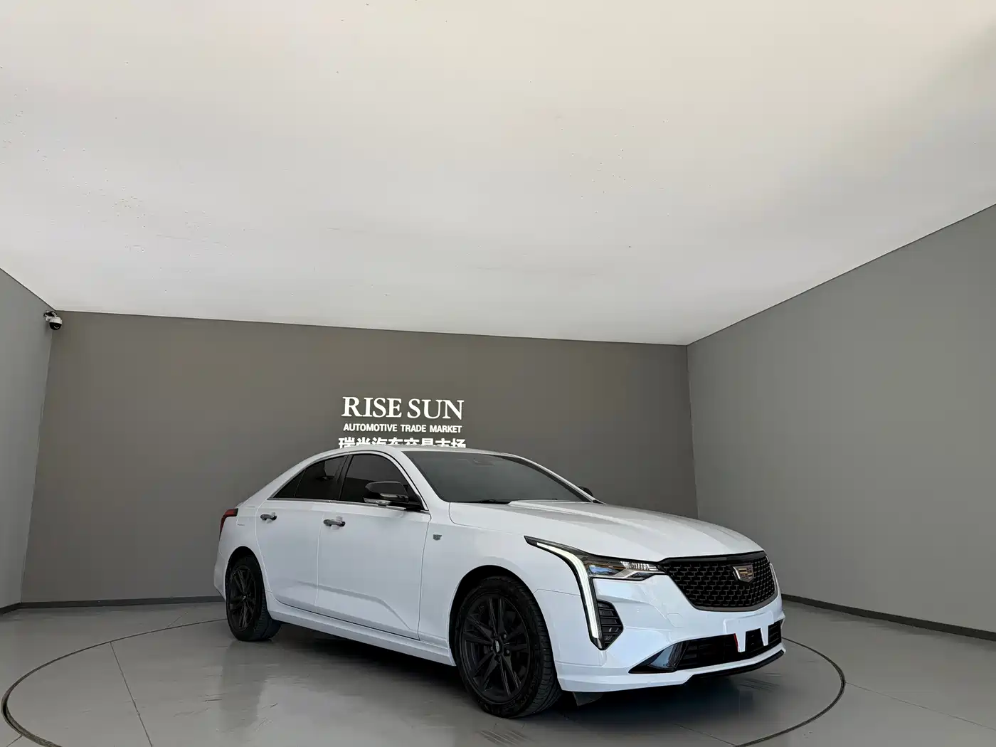Cadillac CT4 2023 2023 28T Luxury Model