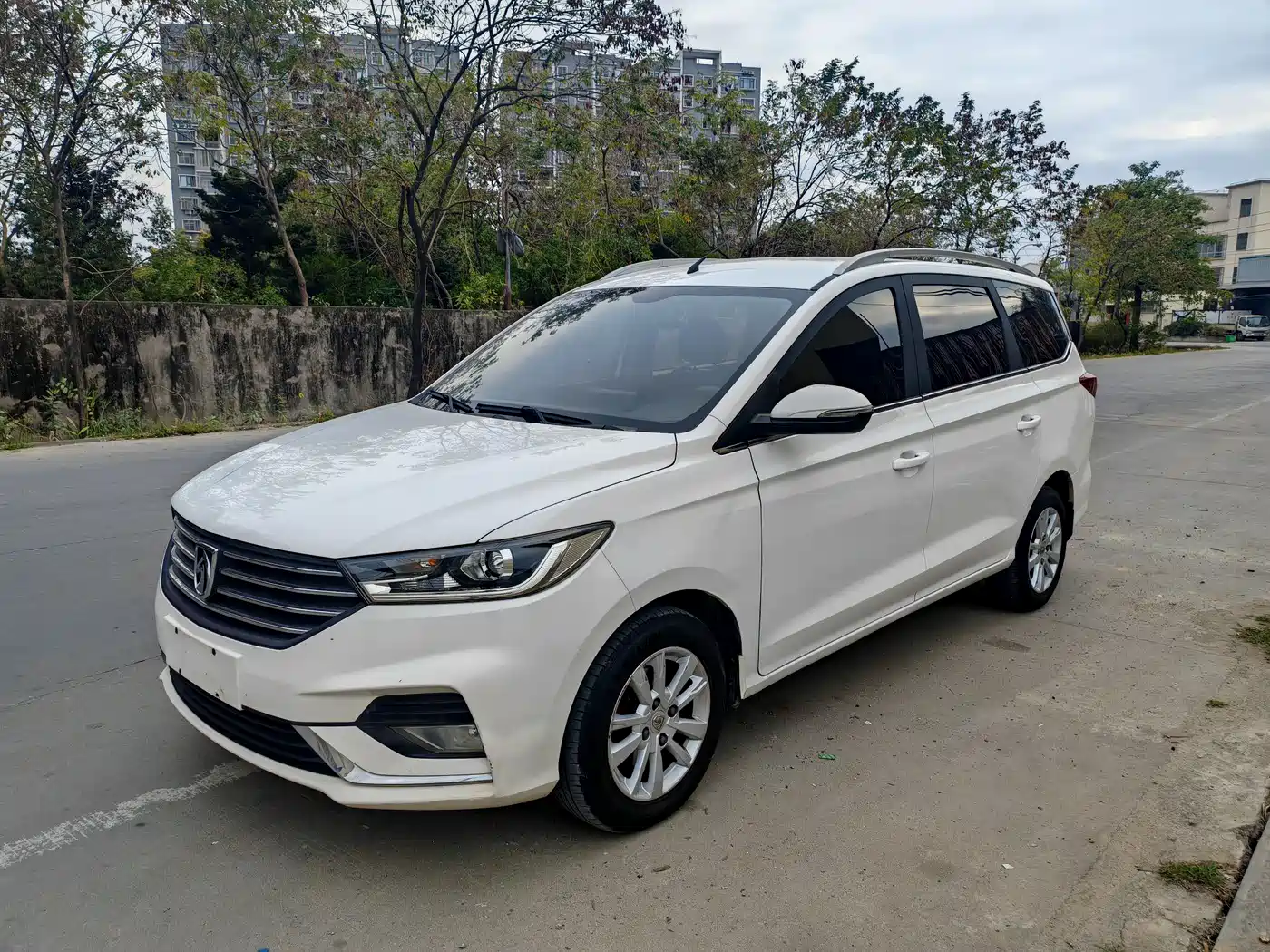 BAOJUN 360