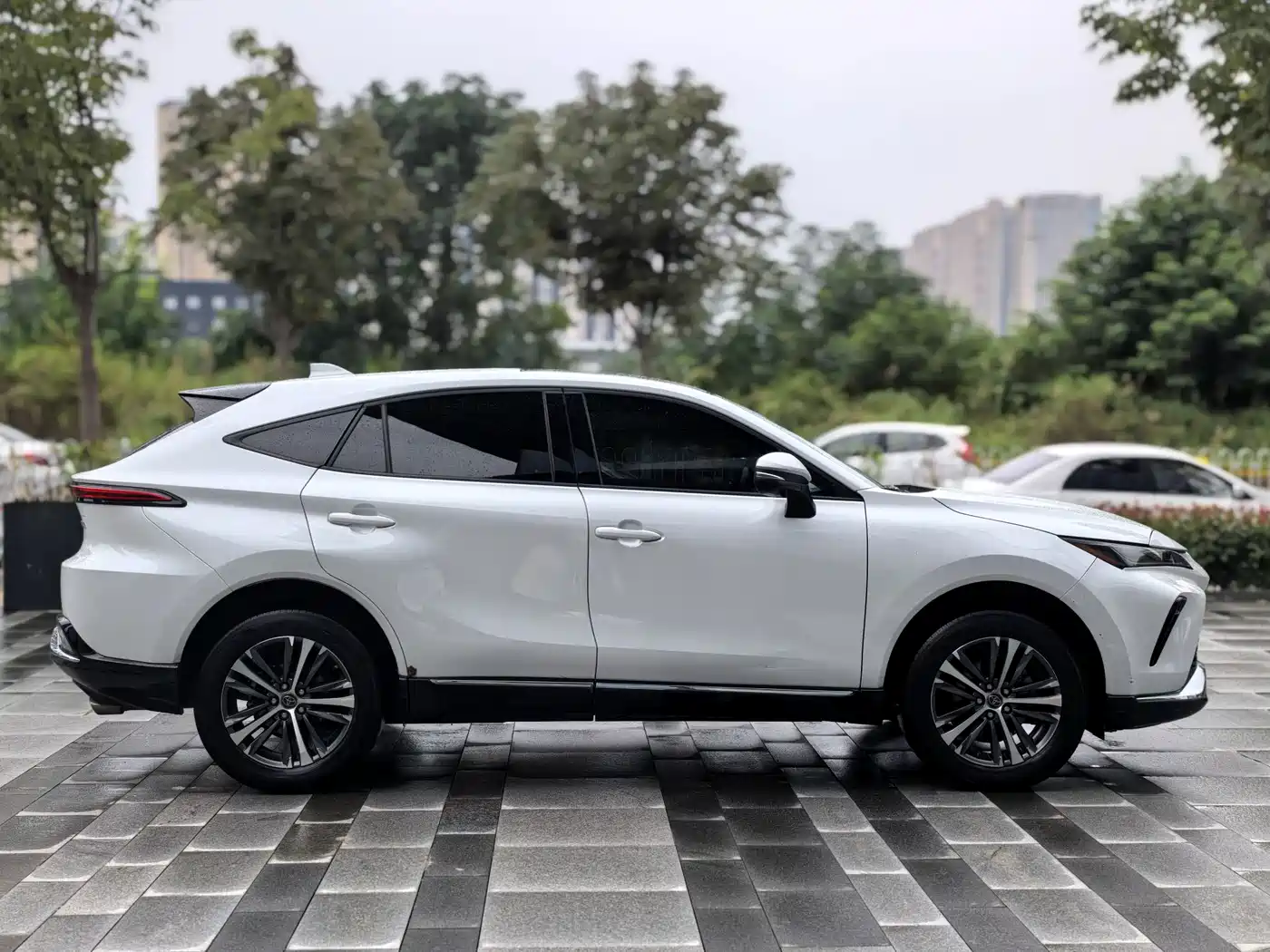Toyota Venza 2022 2022 2.0L CVT 2WD Luxury