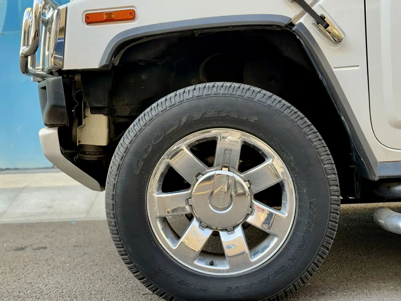 Hummer H2 2013 2008 Model 6.2 AT