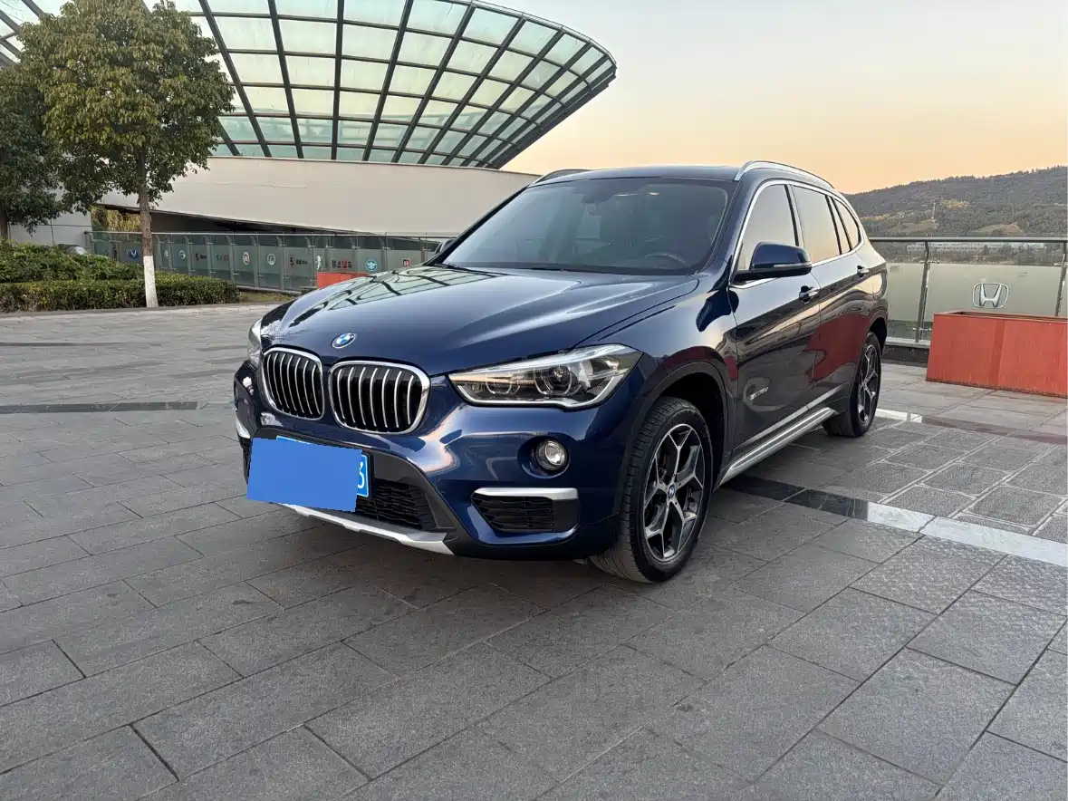 BMW X1 2018 sDrive18Li Premium Model