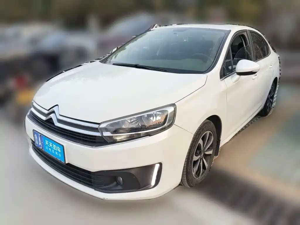 Фото 1 - Citroën C4 C-Quatre