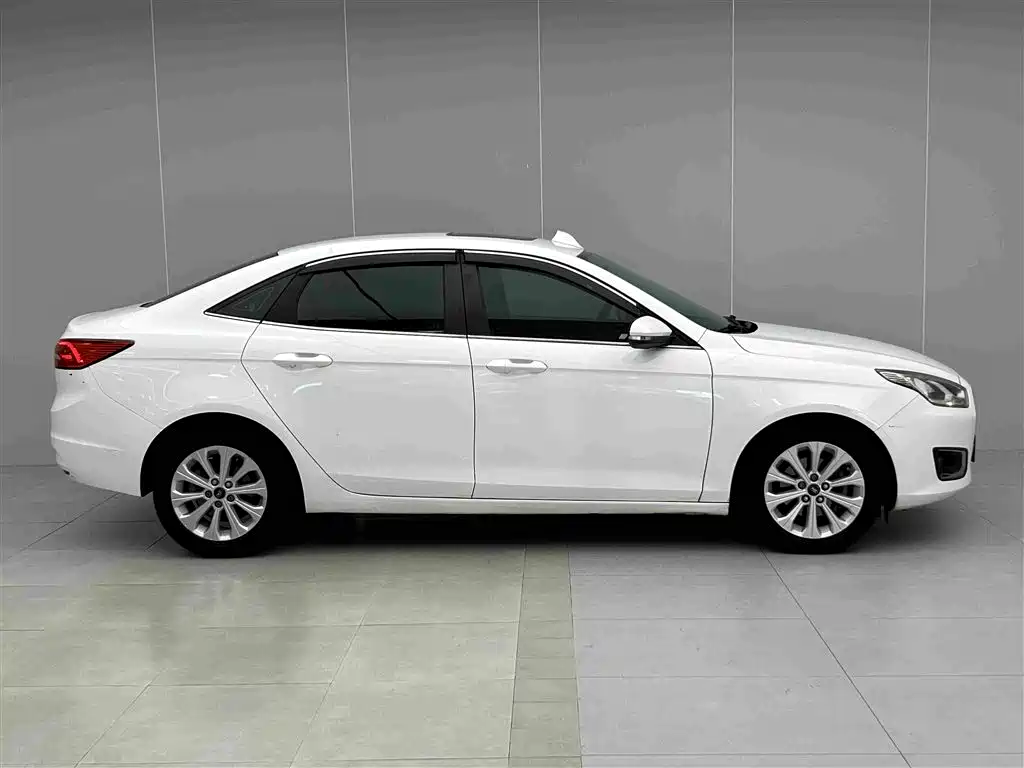 Ford Escort 2015 2015 1.5L Manual Fashion