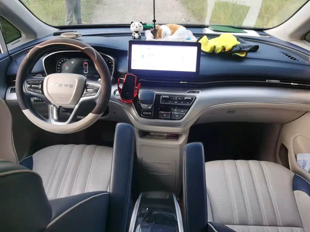 Roewe iMAX8 2021 2022 400TGI Honor Edition