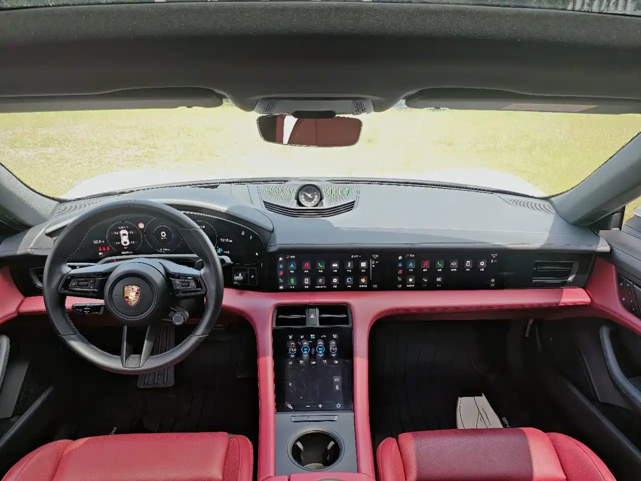 Porsche Taycan 2023 2022 Taycan