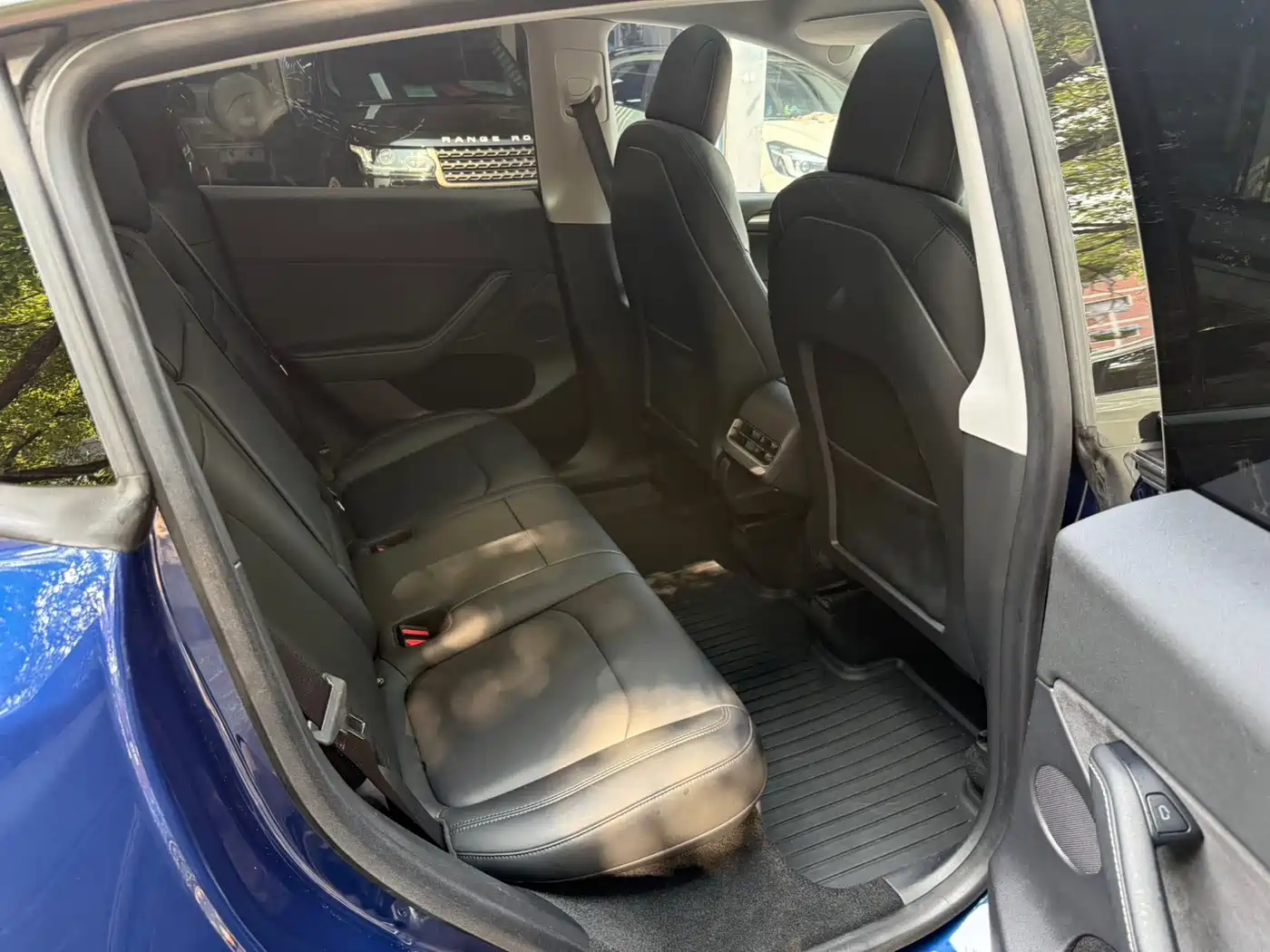 Фото 14 - Tesla Model Y