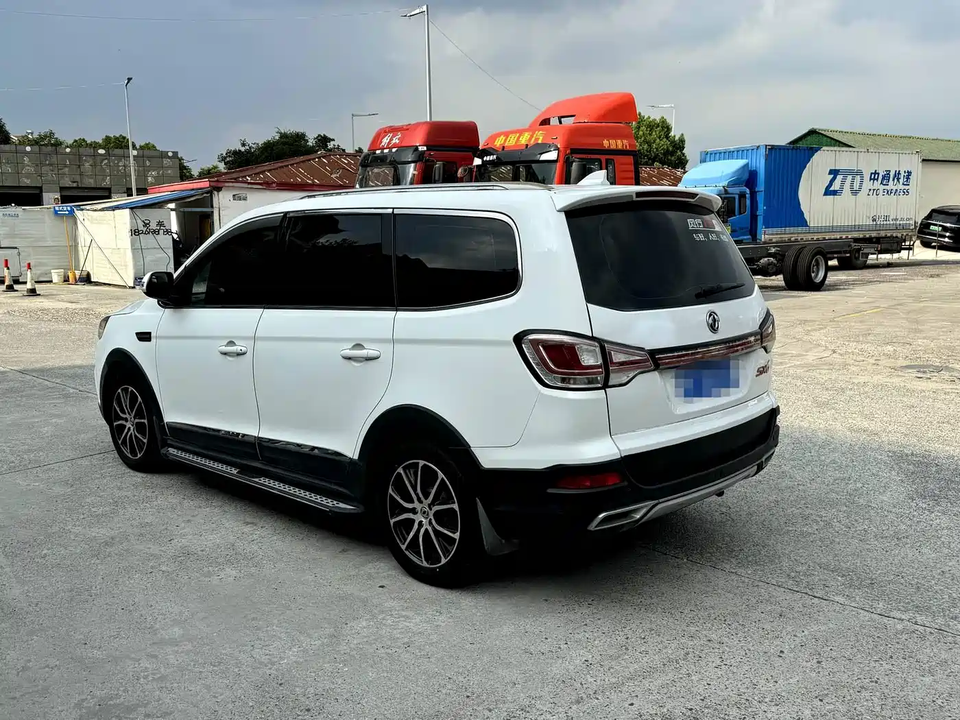 Dongfeng Fengxing Fengxing SX6 2017 2016 1.6L Manual Premium