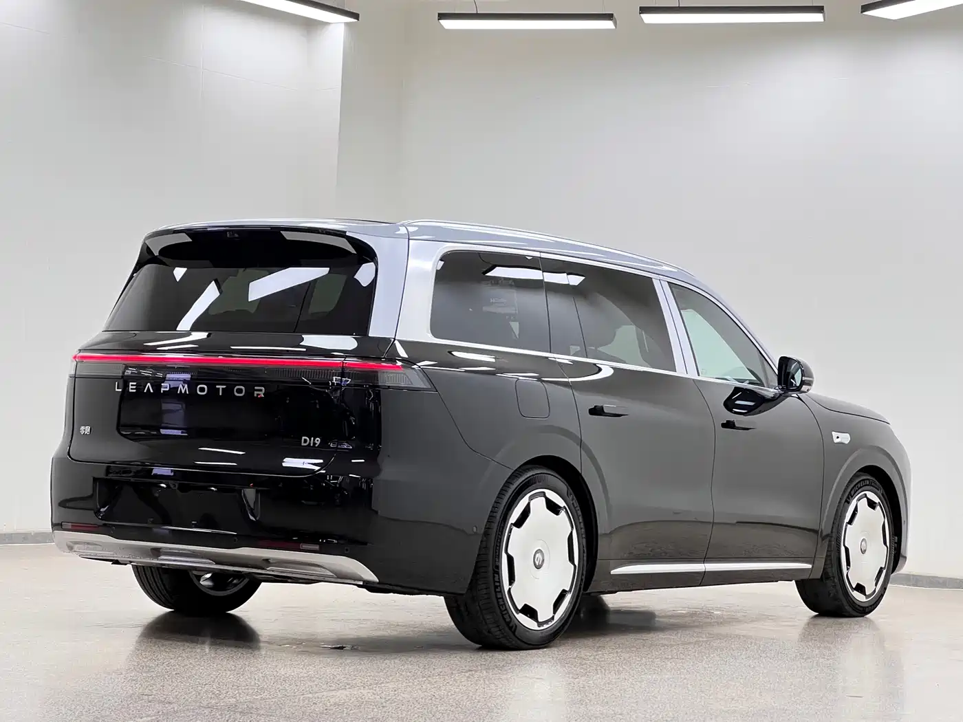 Leapmotor D Series 2026 2026 Model Extended Range 80.3kWh 7-Seater