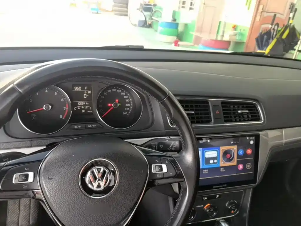Volkswagen Lavida Tour 2018 2017 180TSI DSG Comfort Edition