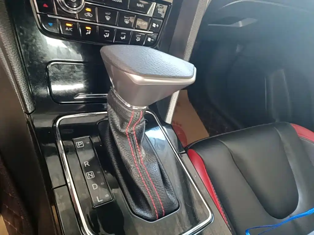 Venucia D60 2019 2019 1.6L XL CVT Smart Connect Elite Edition