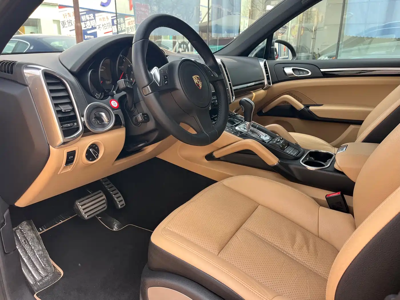 Porsche Cayenne 2014 Cayenne Platinum Edition 3.0T фото 4