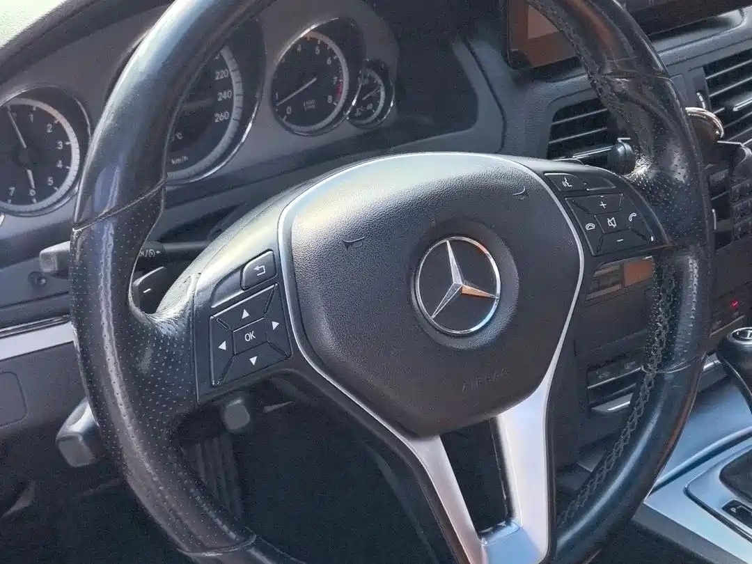 Mercedes-Benz E-Class (Import) 2012 E 200 CGI Coupe фото 10