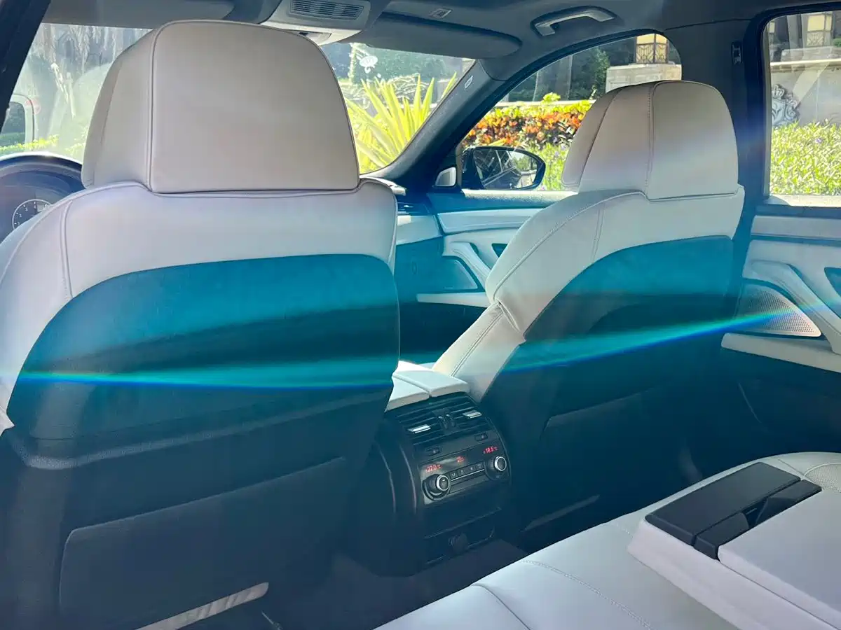 BMW M5 2012 M5 фото 13