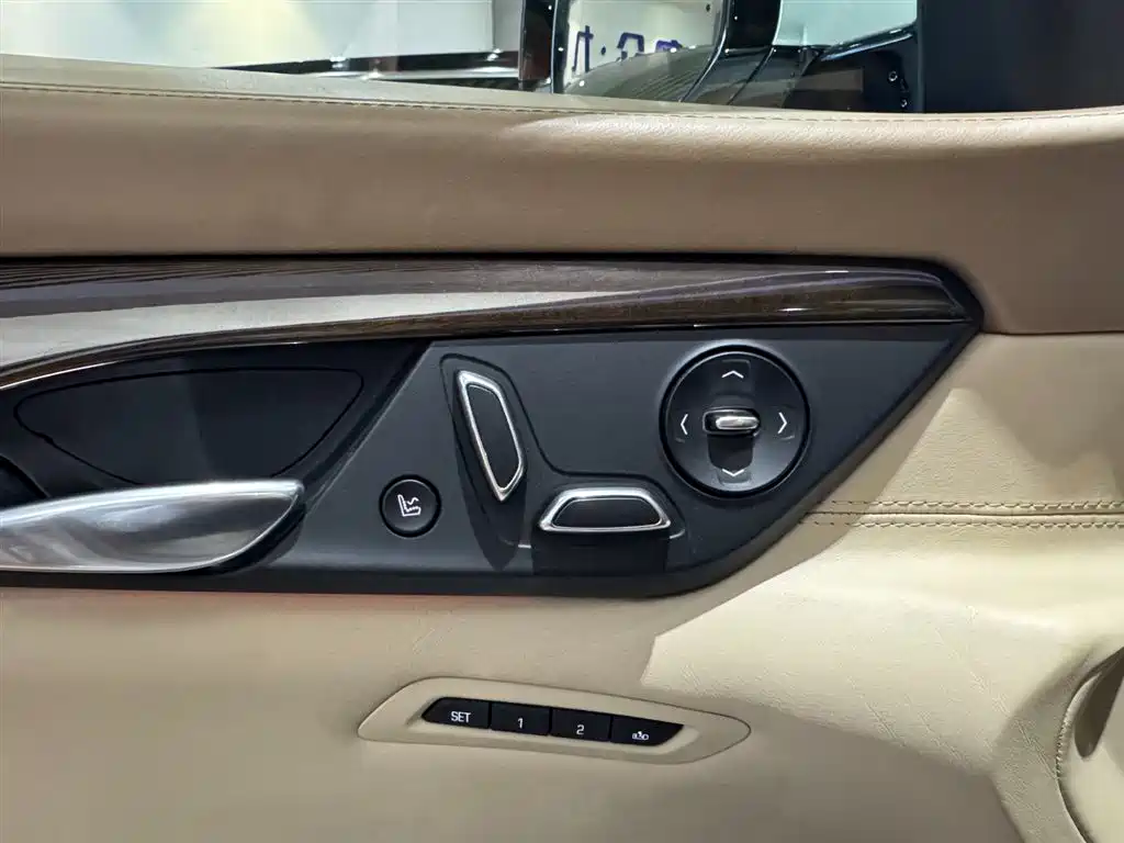 Cadillac CT6 2016 40T Platinum Edition фото 14