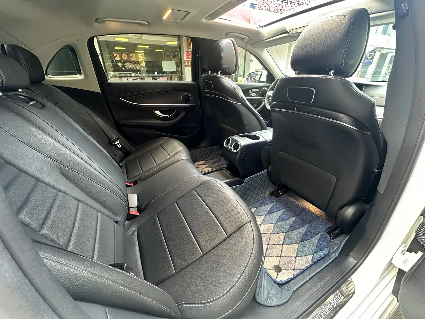 Mercedes-Benz E-Class 2016 E 200 L Sport Type фото 8