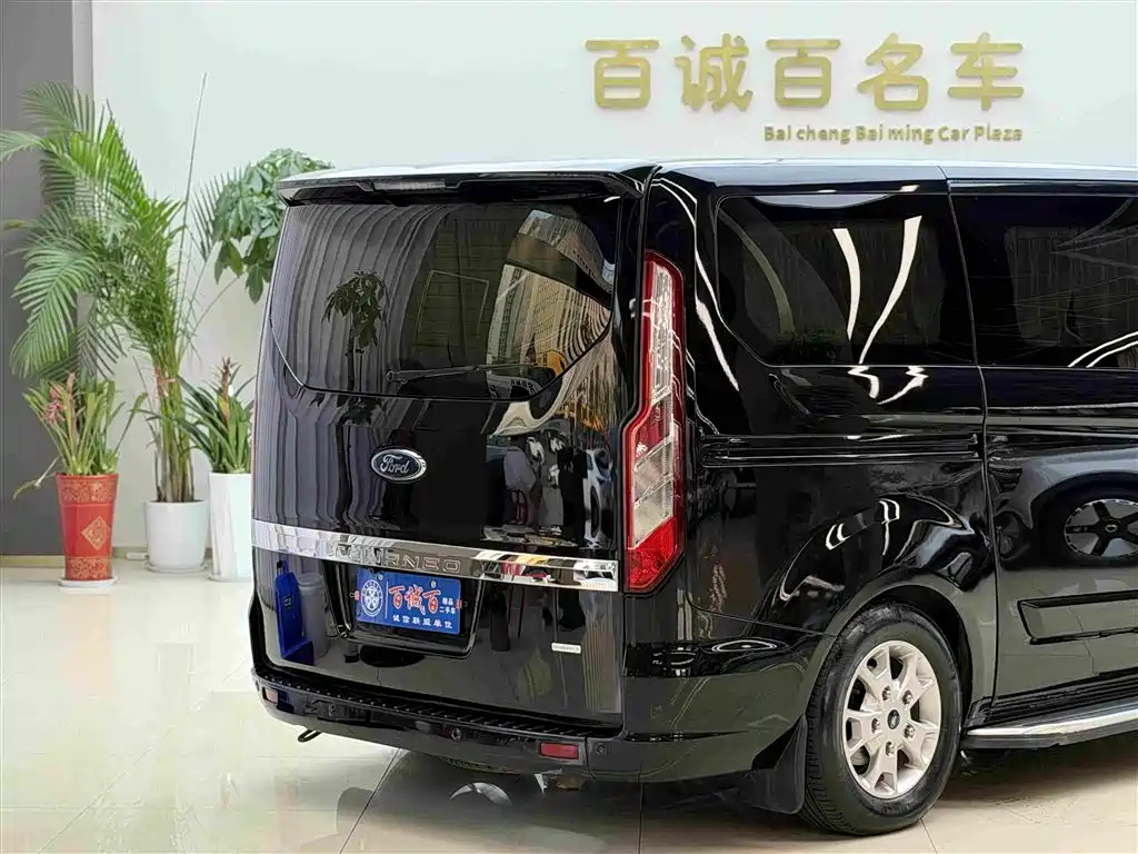 Ford Tourneo 2019 2017 2.0T Automatic Elite Edition