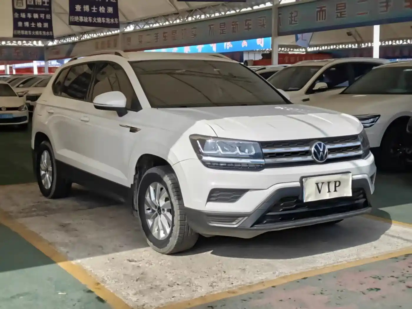 Volkswagen Tharu 2021 Model 280TSI 2WD Trend Edition фото 3
